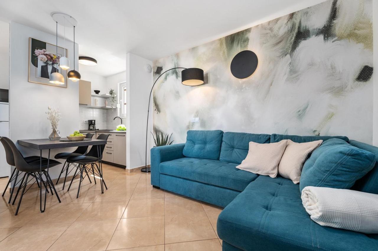 Villa Lux Проманья Экстерьер фото