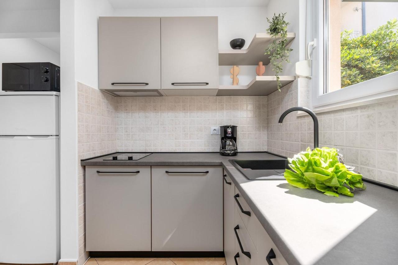 Villa Lux Проманья Экстерьер фото