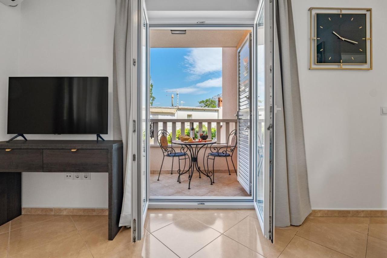Villa Lux Проманья Экстерьер фото