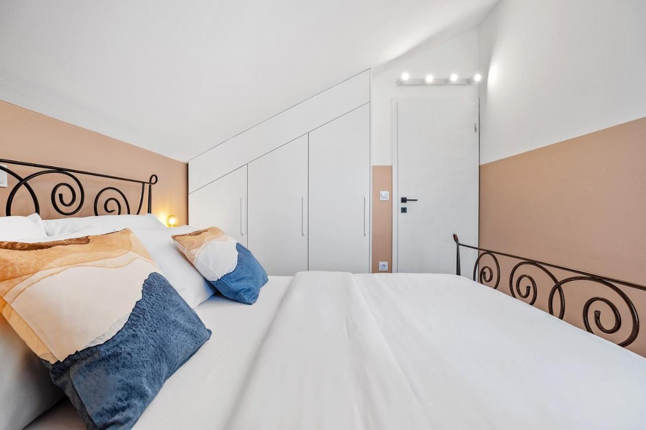 Villa Lux Проманья Экстерьер фото